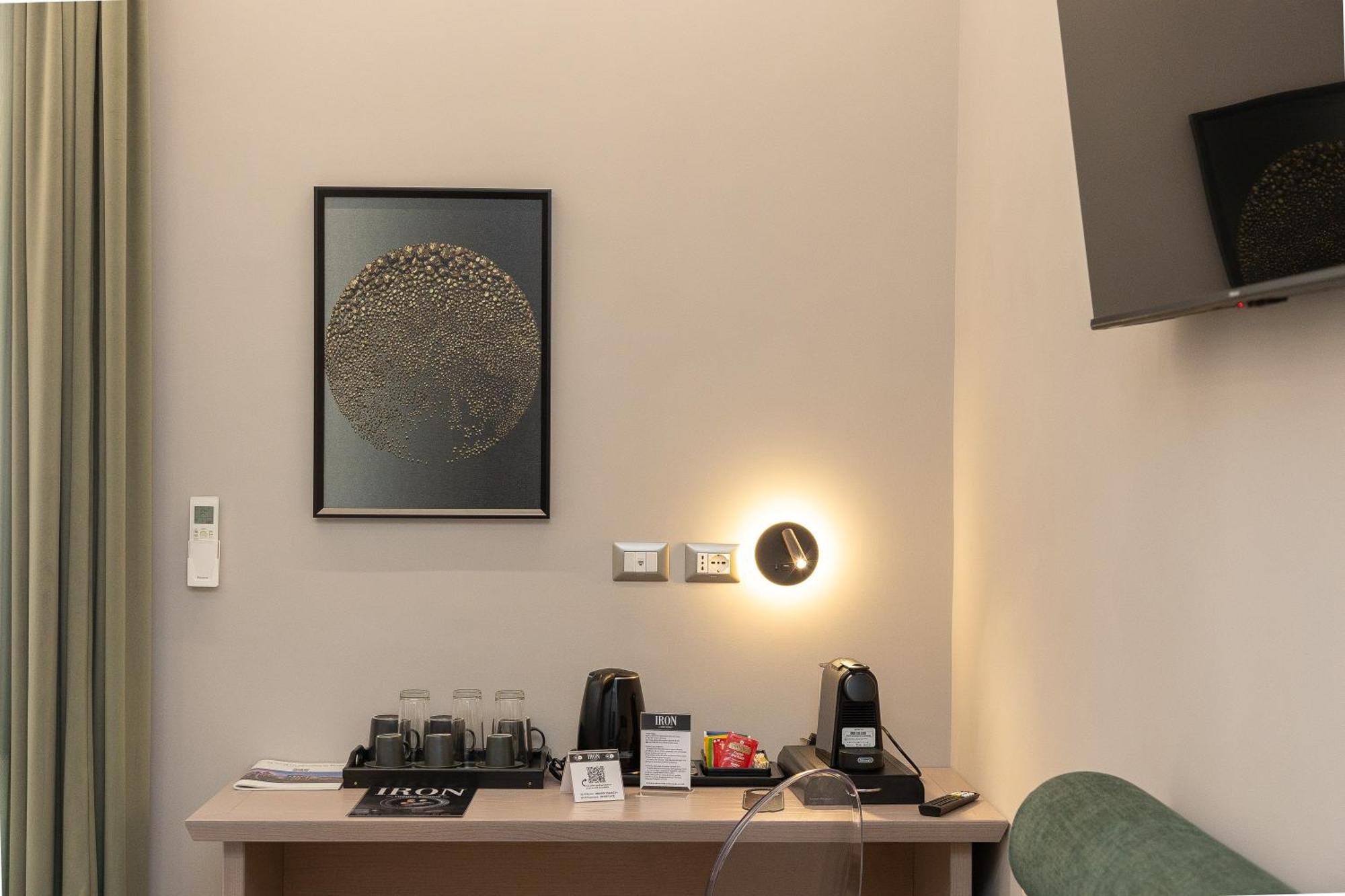 Iron Luxury Rooms โรม ภายนอก รูปภาพ